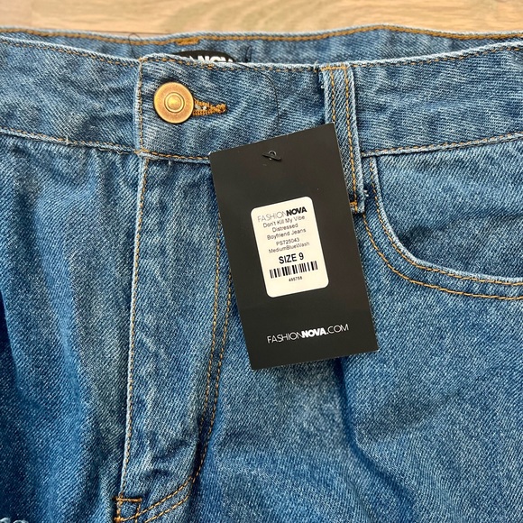NWT Fashion Nova Boyfriend Jeans - Picture 3 of 4